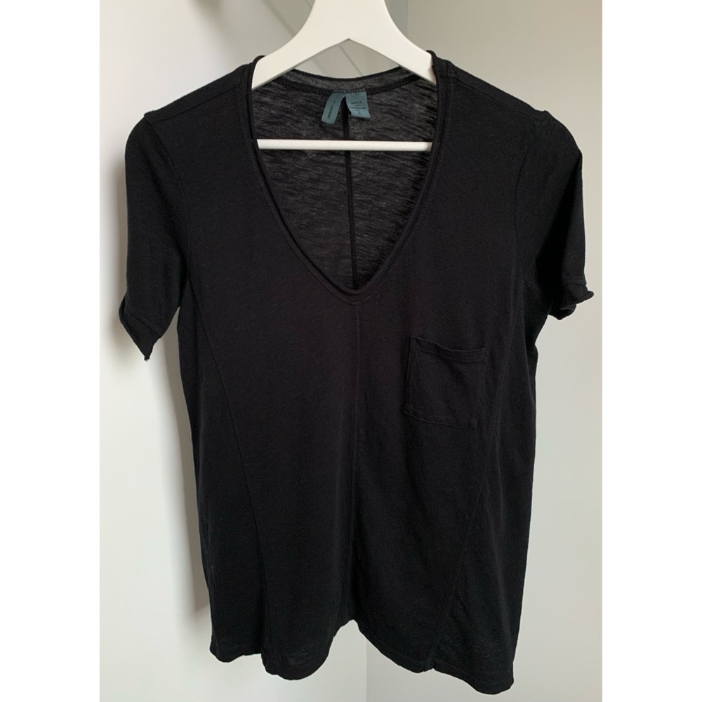 Left of Center • S • V Neck Short Sleeve T Shirt Black Burnout Pocket Tee